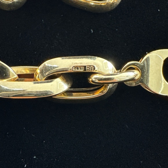 14K Yellow Gold Hardware Necklace  18” - Picture 9 of 9